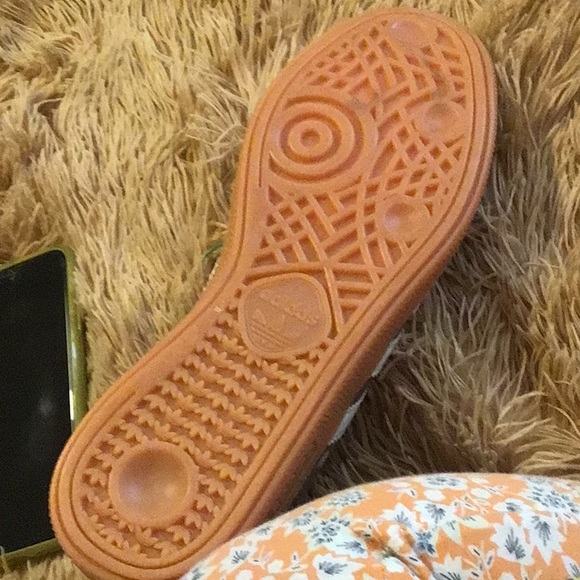 Adidas Spezial Brown Sneakers with White Accents - Picture 4 of 7